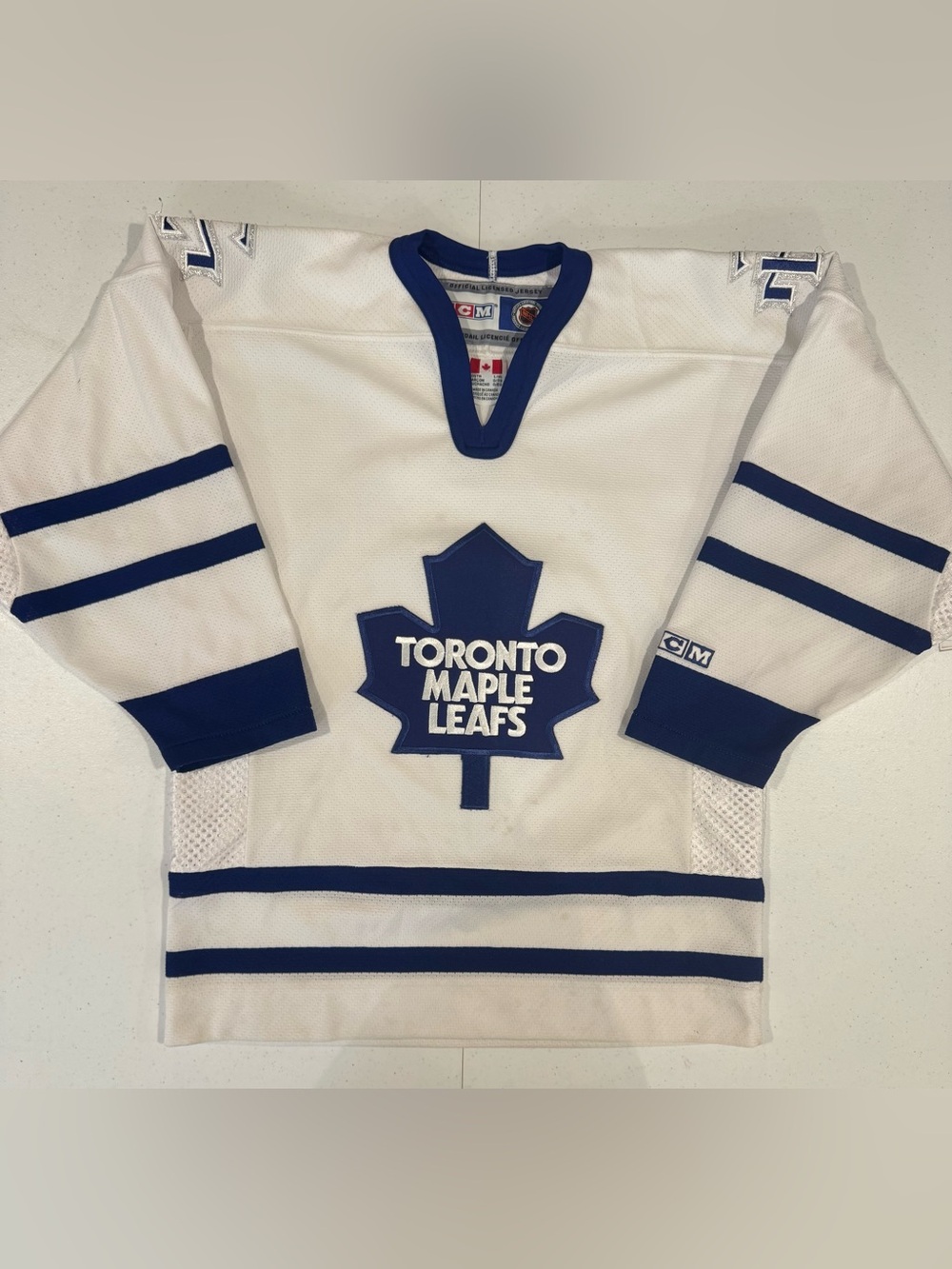 Vintage CCM Toronto Maple Leafs NHL Hockey Jersey size boys large XL